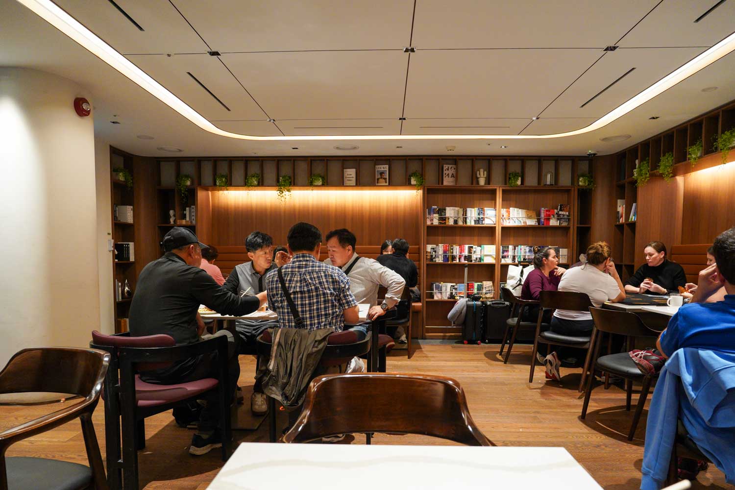 Incheon Airport Matina Lounge 3